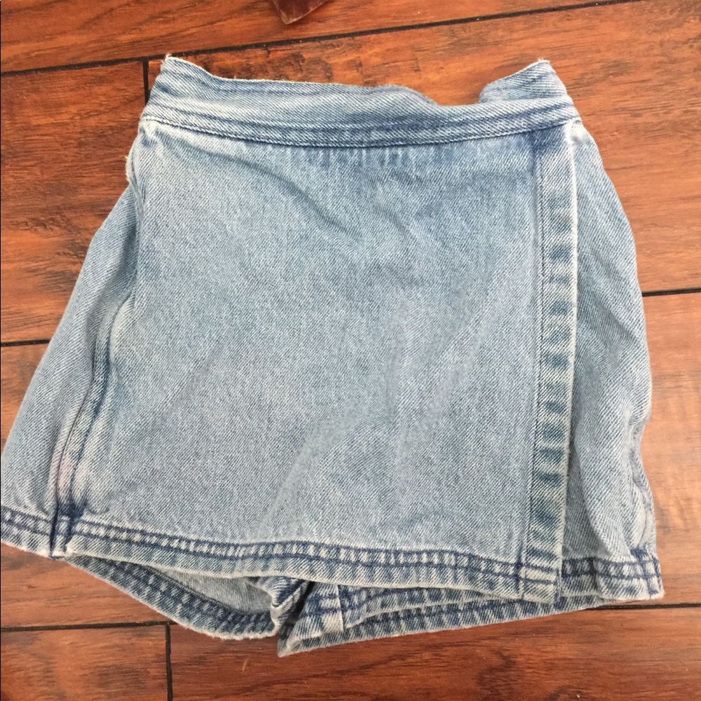 Cute toddlers skort